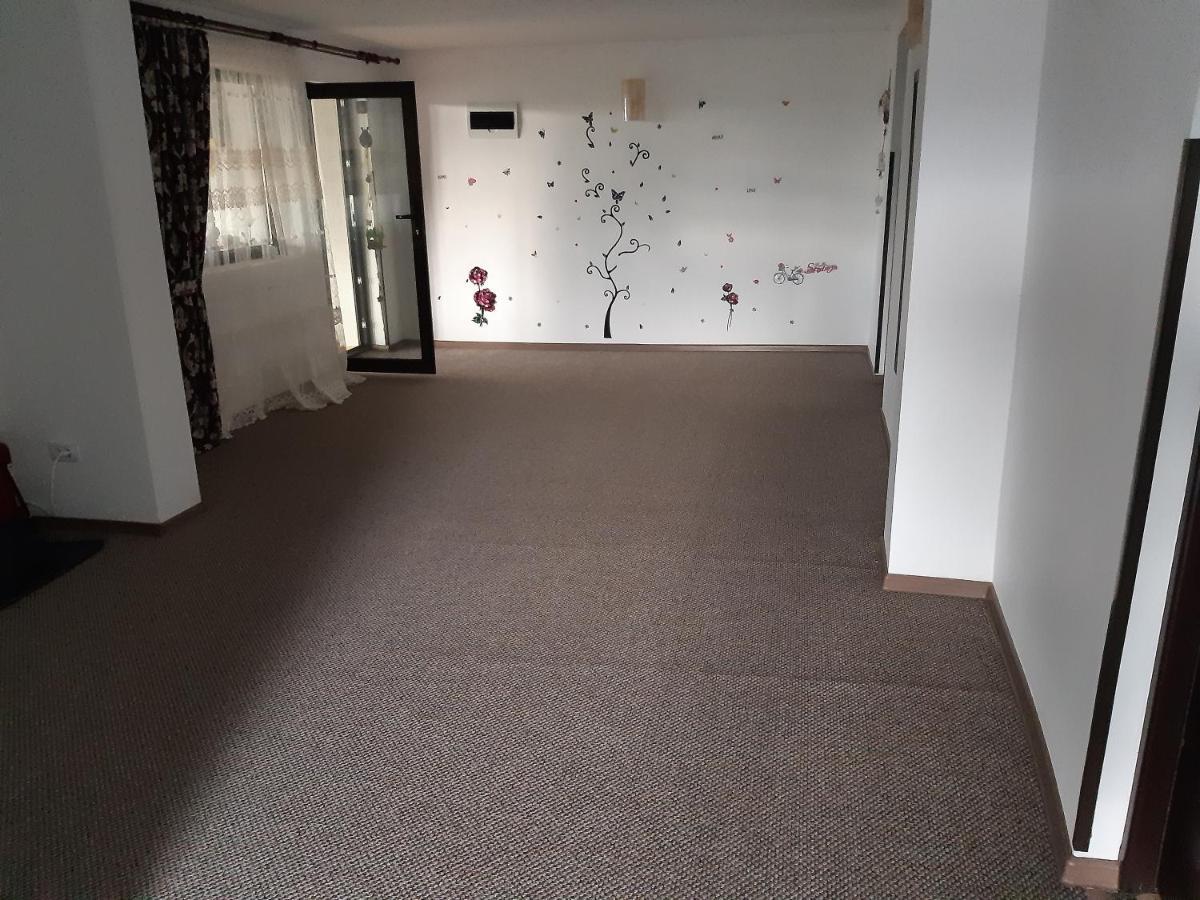 Villa Casa Dintre Pini Păltinoasa Esterno foto