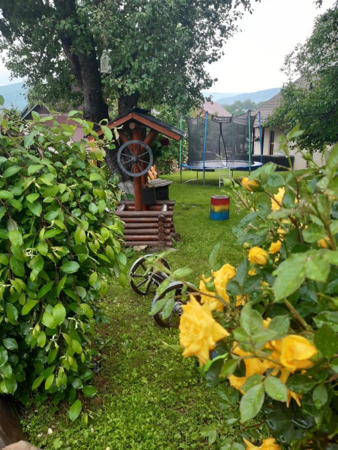 Villa Casa Dintre Pini Păltinoasa Esterno foto