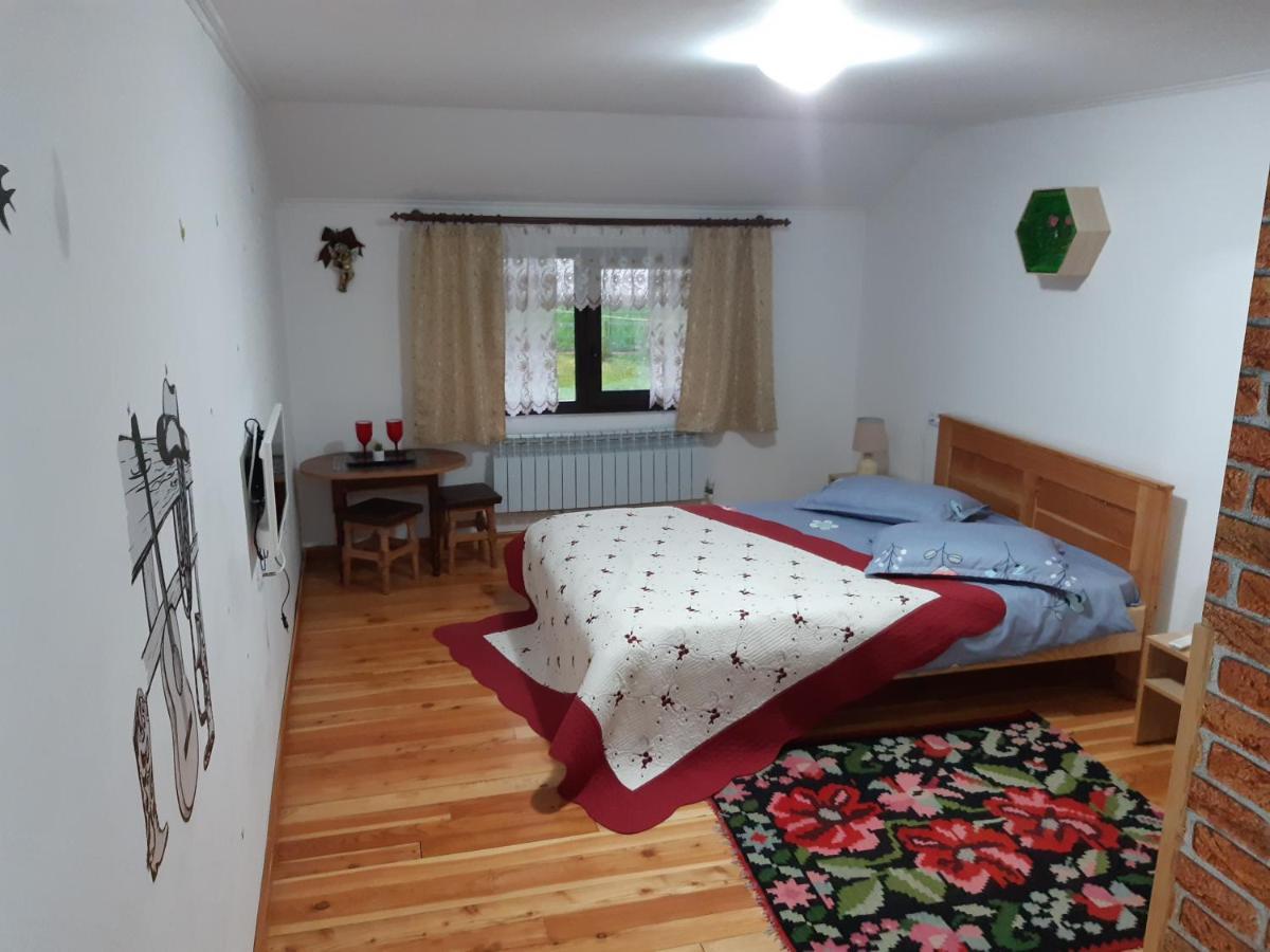 Villa Casa Dintre Pini Păltinoasa Esterno foto