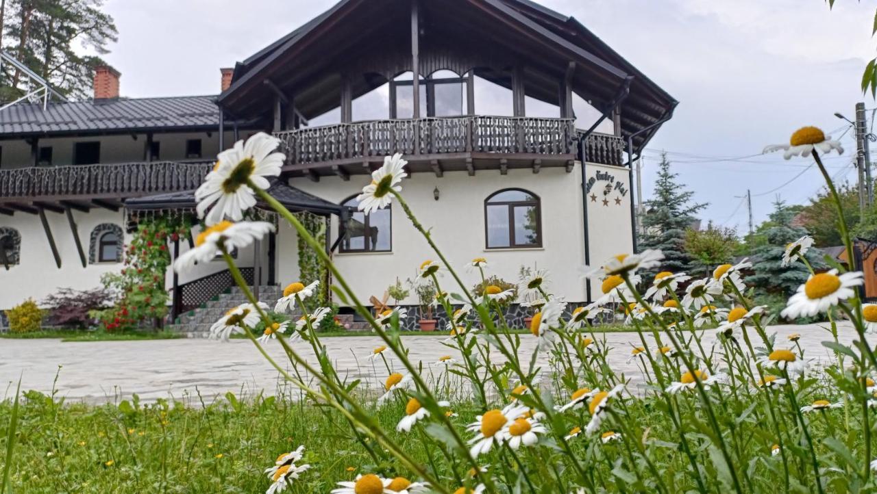 Villa Casa Dintre Pini Păltinoasa Esterno foto