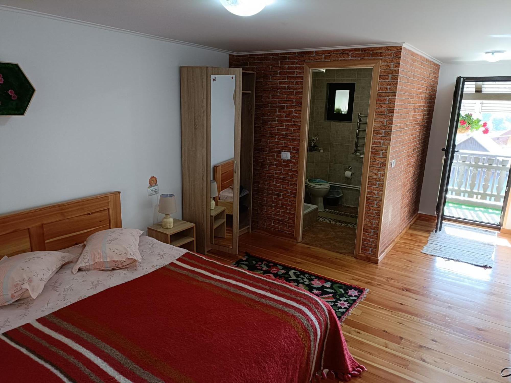 Villa Casa Dintre Pini Păltinoasa Esterno foto