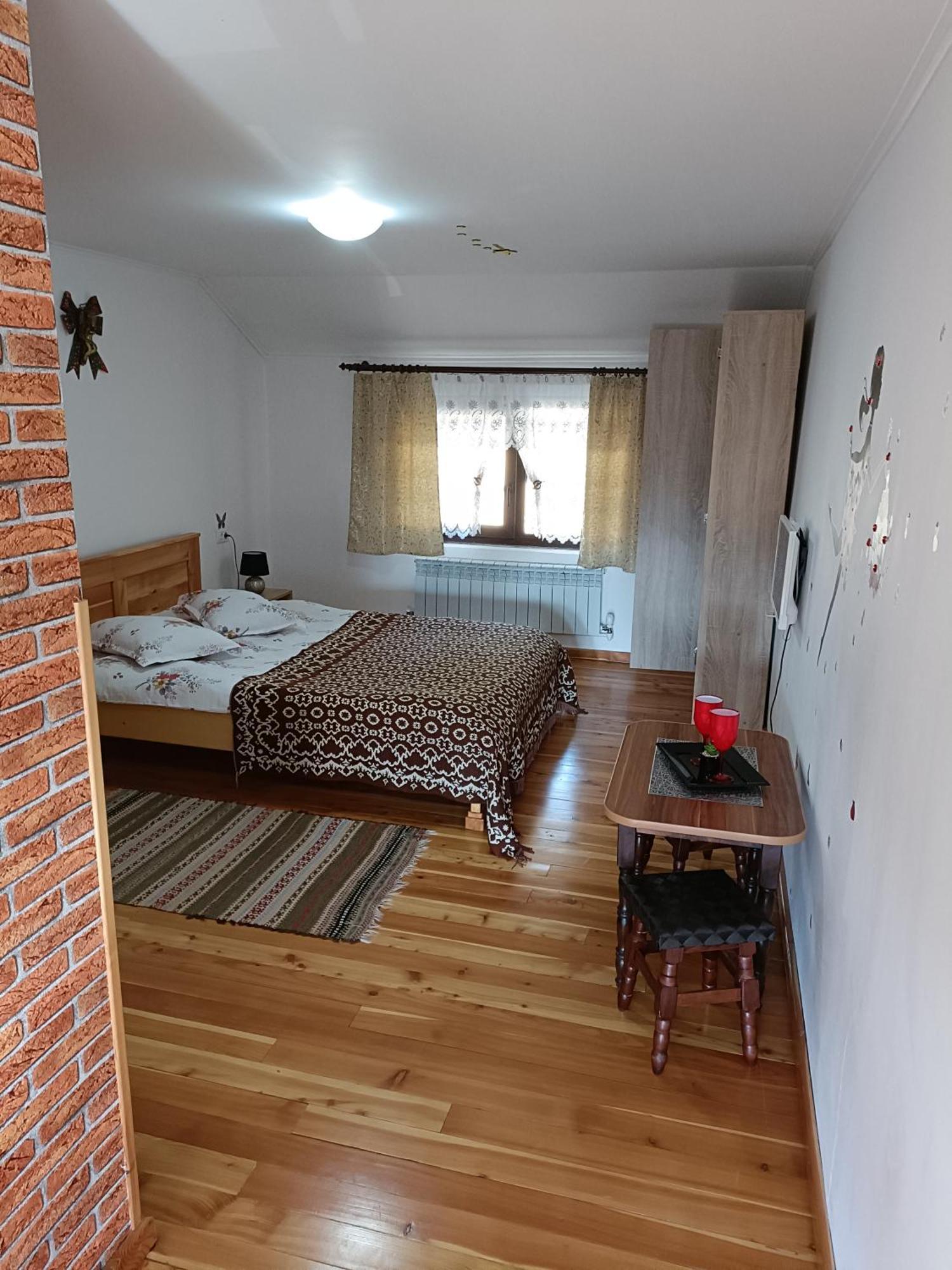 Villa Casa Dintre Pini Păltinoasa Esterno foto