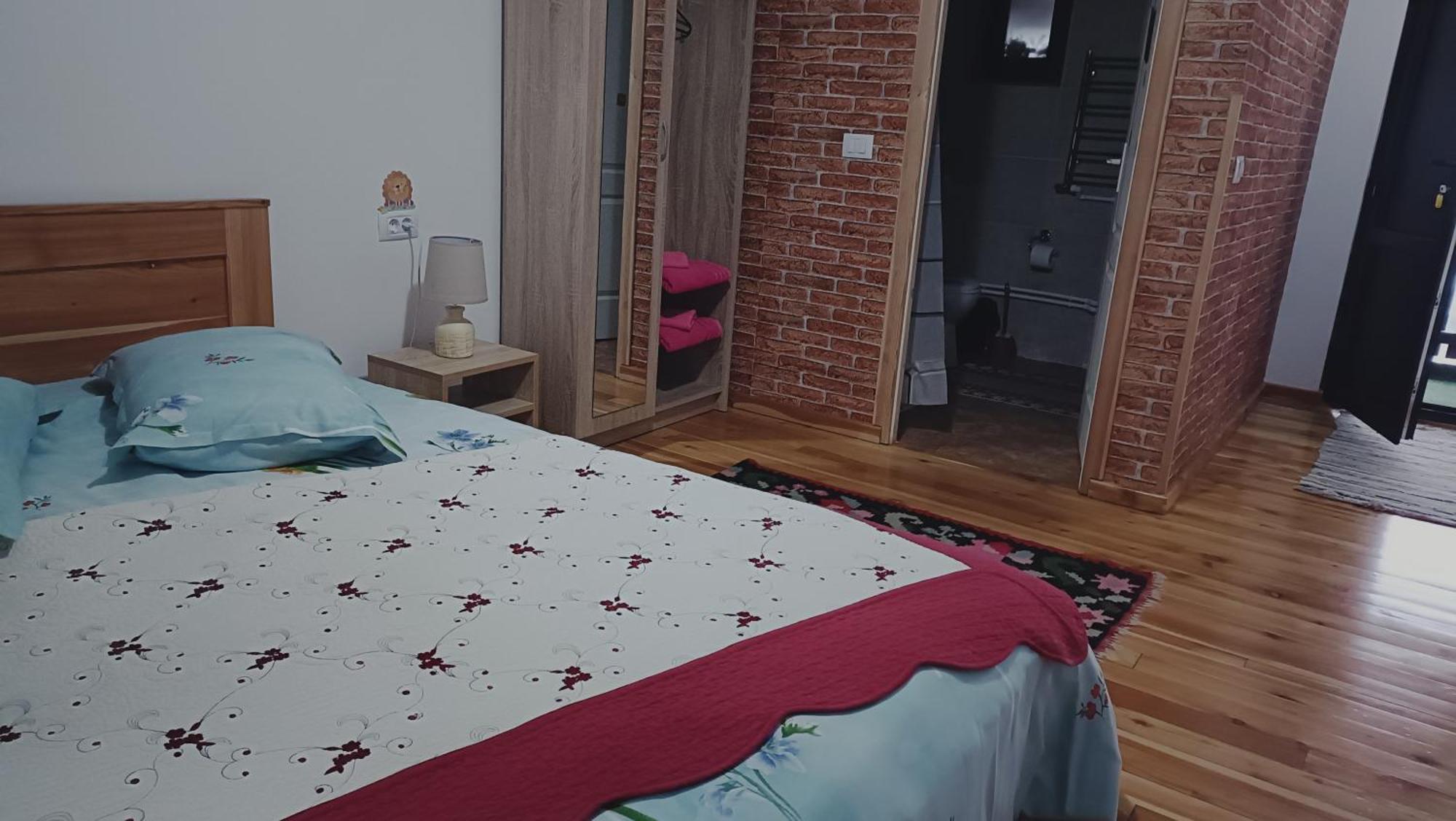 Villa Casa Dintre Pini Păltinoasa Esterno foto